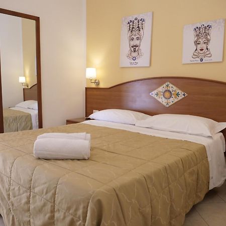 Hotel Elios Tao ตาออร์มินา ภายนอก รูปภาพ