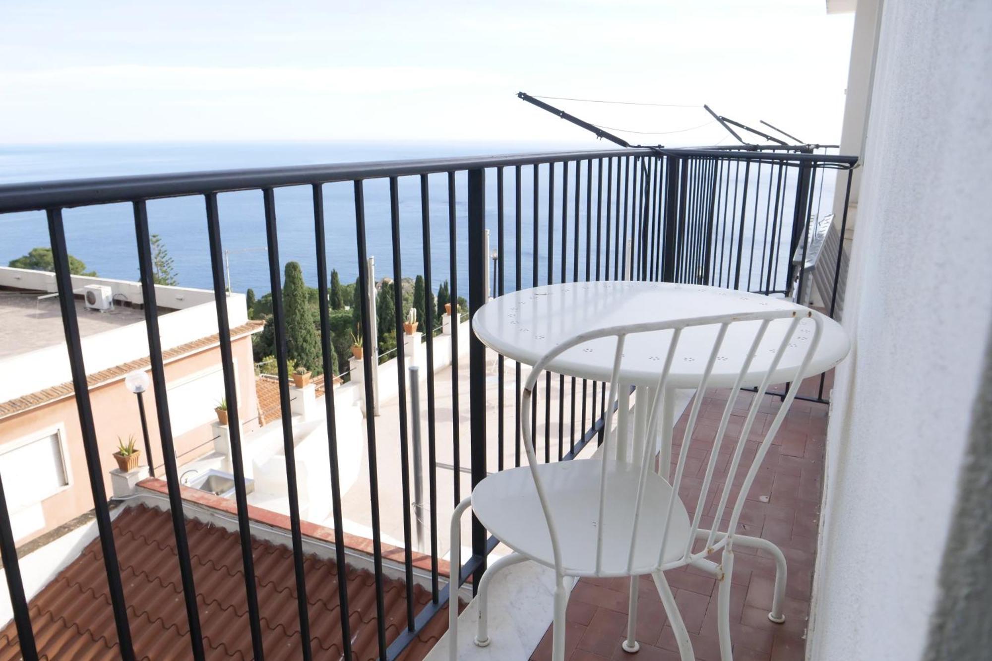 Hotel Elios Tao ตาออร์มินา ภายนอก รูปภาพ