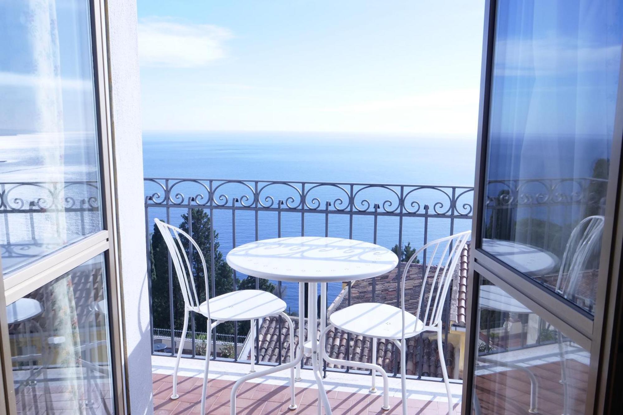 Hotel Elios Tao ตาออร์มินา ภายนอก รูปภาพ