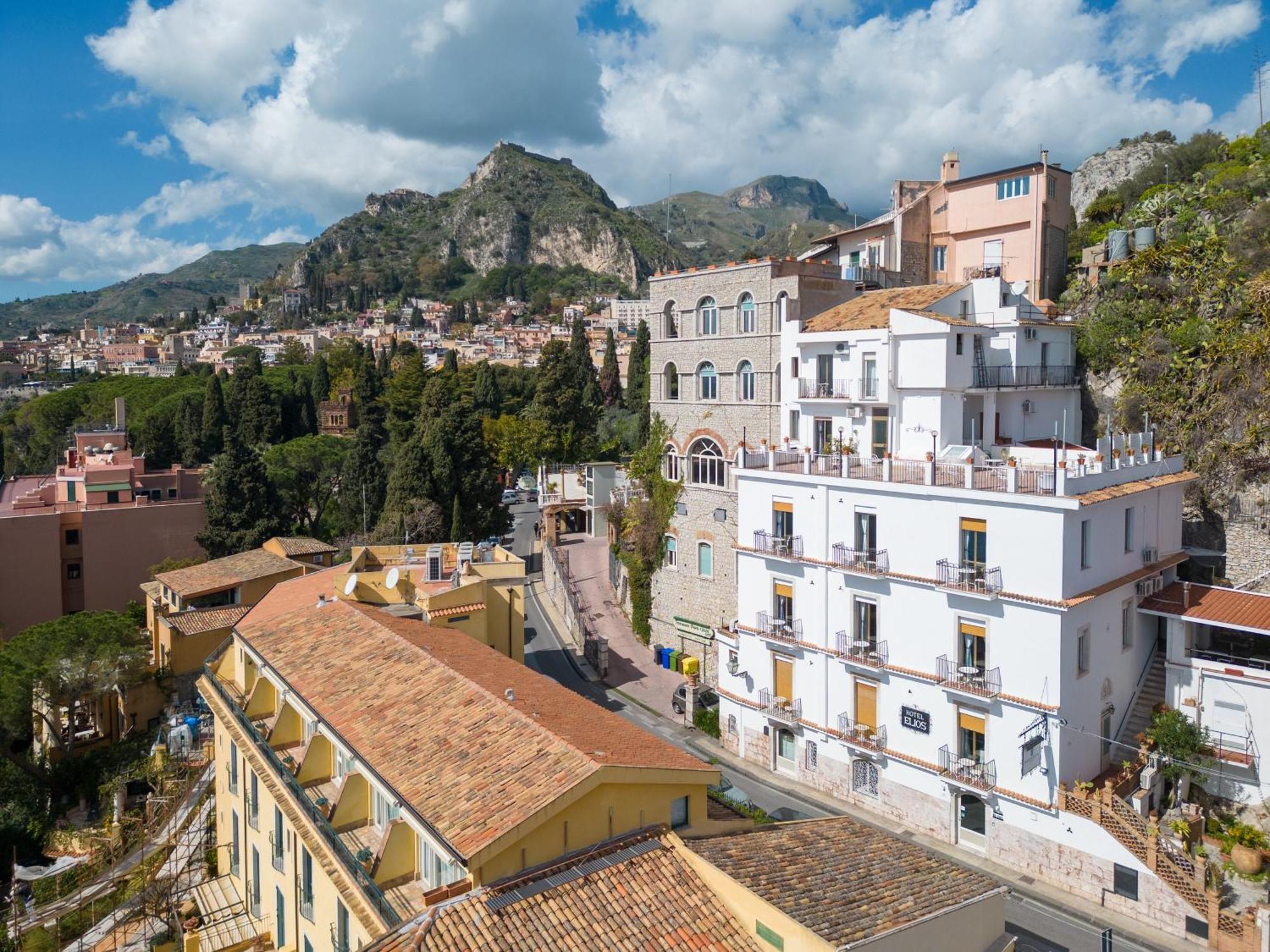 Hotel Elios Tao ตาออร์มินา ภายนอก รูปภาพ
